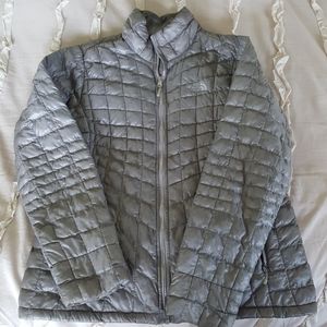 Womens Northface thermoball jacket